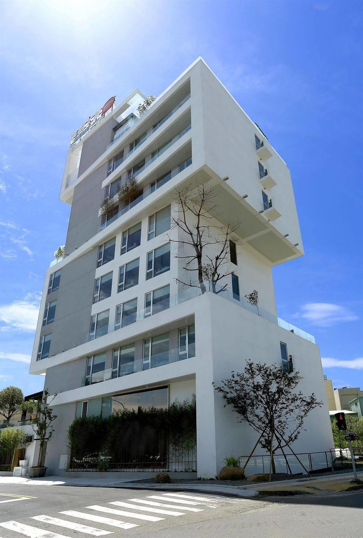 Hotel Day Plus Teascape Chiayi Exterior foto